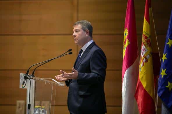 Emiliano García-Page promueve una inversión de 10,6 millones en energías renovables para comunidades energéticas antes de que finalice el año.