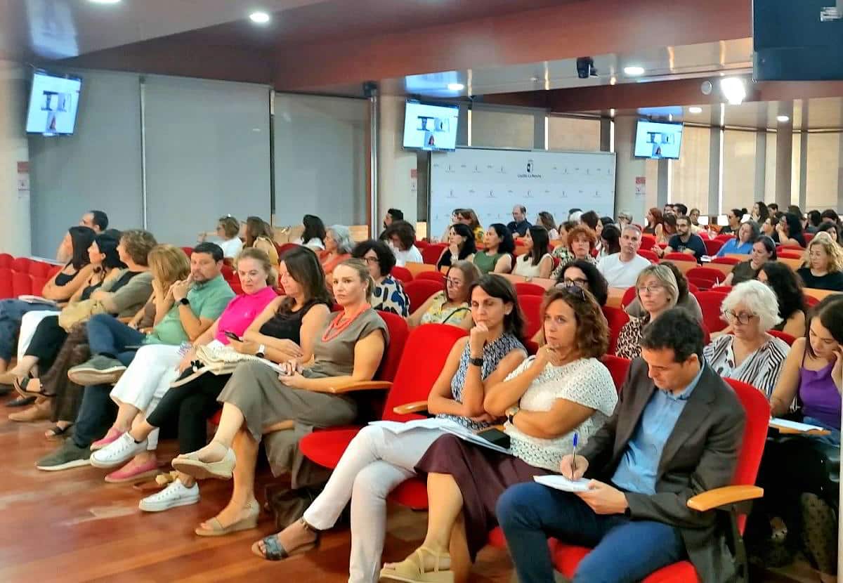 Equipos Técnicos de Inclusión de Puertollano en las Jornadas Regionales de Servicios Sociales Primarios