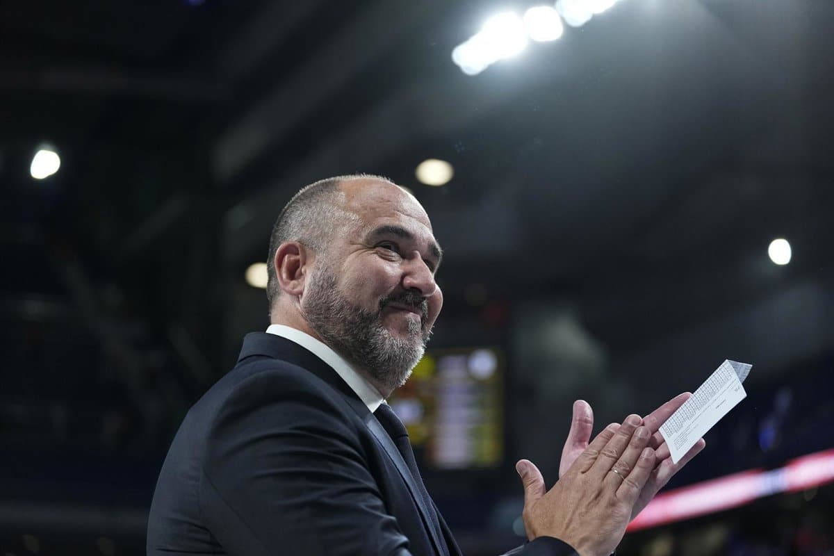 Page felicita a Chus Mateo, seleccionador y vecino de Toledo, y asegura que logrará «grandes triunfos»