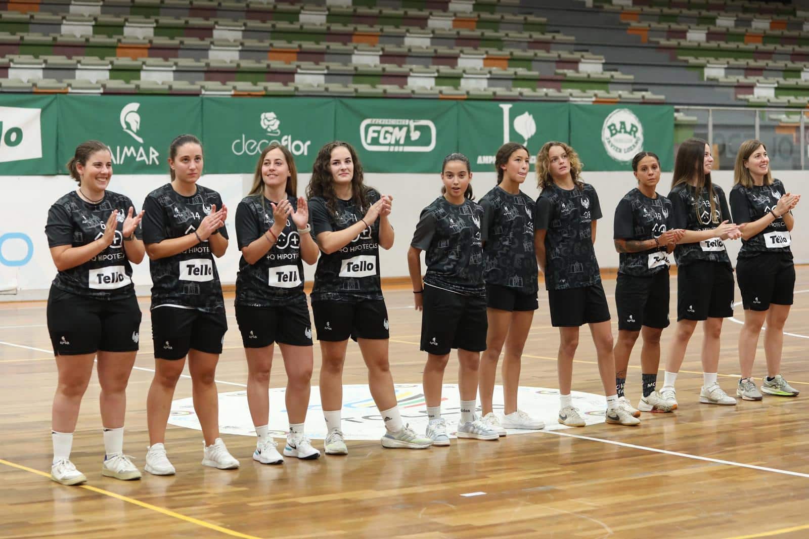Grupo Tello Alimentación acompaña al Toledo Fútbol Sala en la presentación de sus equipos para la temporada 2025-2026
