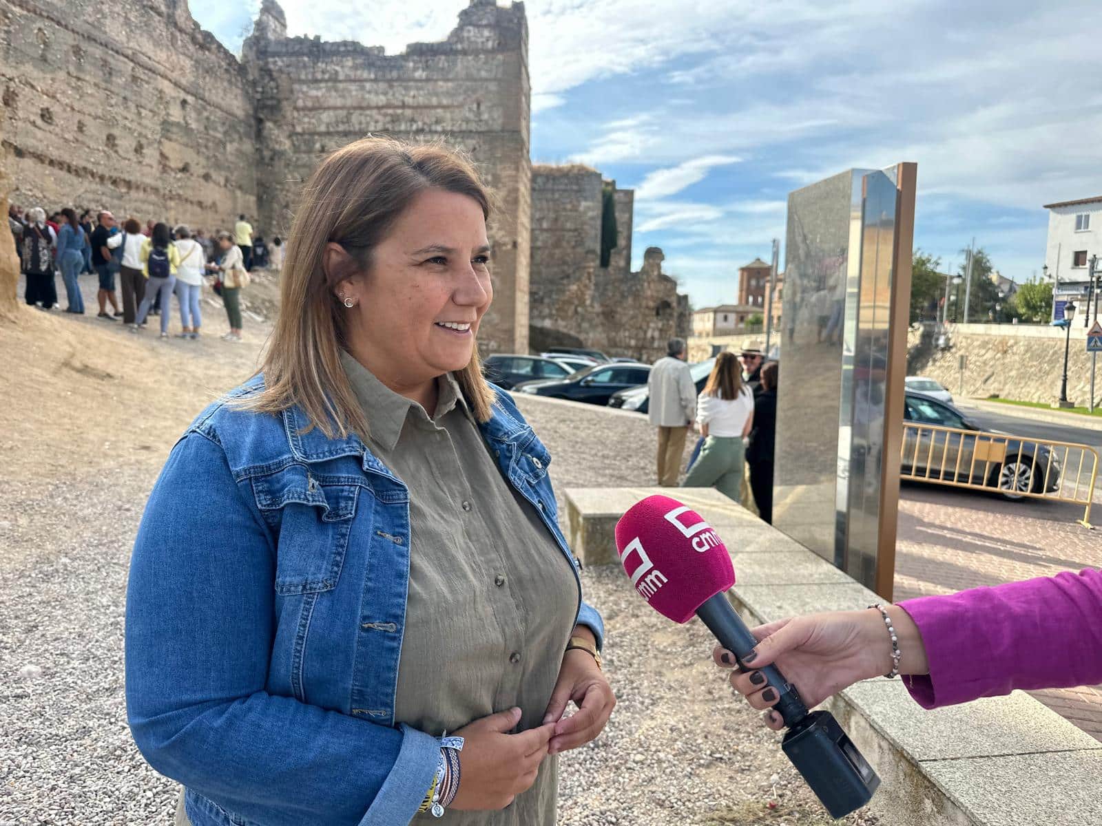 Tita García denuncia la hipocresía del PP respecto al techo de gasto, mientras Page destaca una inversión histórica en políticas sociales.