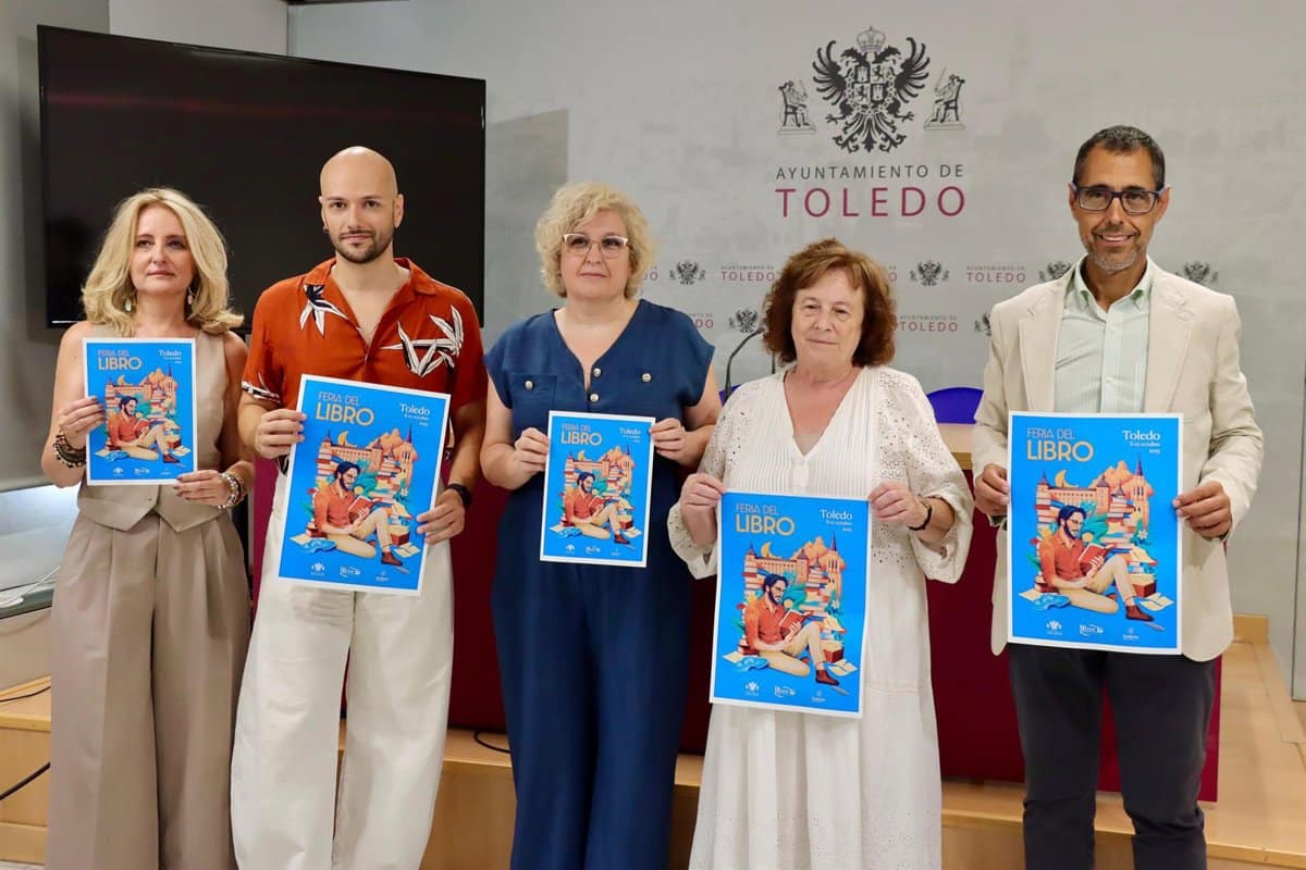 Toledo conmemora el XX aniversario de la Feria del Libro expandiendo el espacio al Corral de Don Diego.