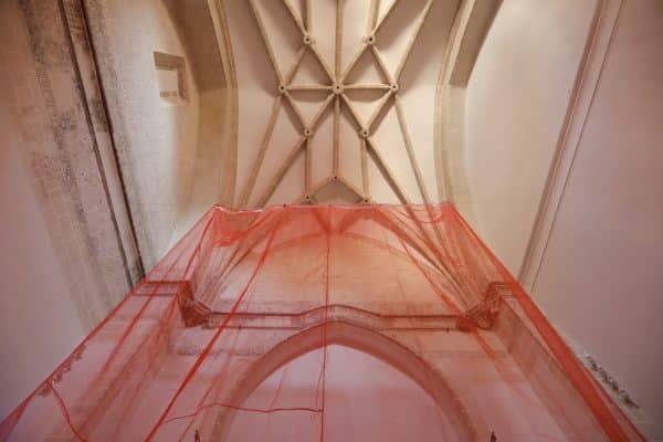 Velázquez destaca su dedicación a la excelencia cultural y patrimonial en la inauguración de la exposición ‘La Matemática de la Emoción’