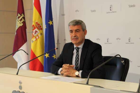 Álvaro Gutiérrez lidera Toledo y Castilla-La Mancha hacia un futuro prometedor con su visión ambiciosa y compromiso regional.