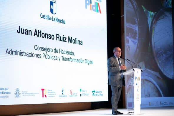 El Gobierno regional impulsa la modernización tecnológica del sector agrícola a través de la Plataforma PIDA para afrontar los retos del siglo XXI.