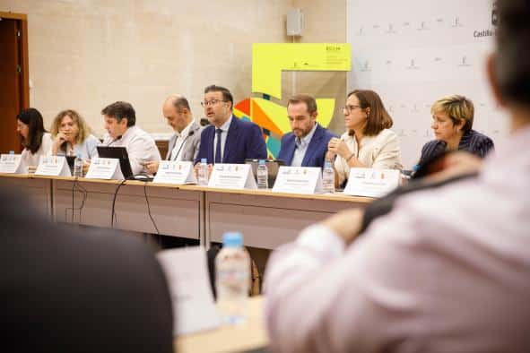 El Gobierno regional presenta a los agentes sociales el Pacto por la Ciencia en Castilla-La Mancha, Horizonte 2030.