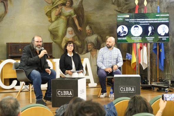 El Gobierno regional impulsa 20 talleres sobre cine y resalta la labor del CIBRA en los últimos diez años.