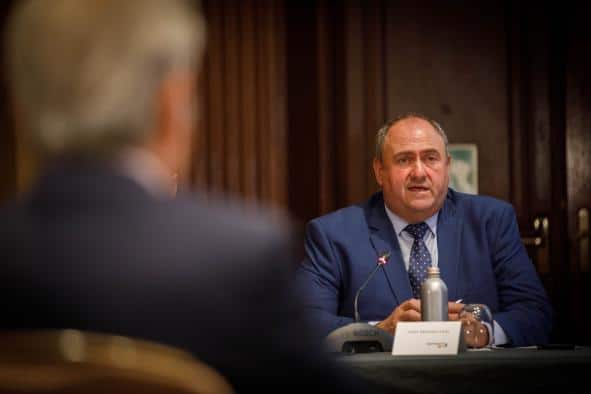 El Gobierno regional destaca los seguros agrarios como la opción más eficaz para salvaguardar a agricultores y ganaderos en su actividad diaria.