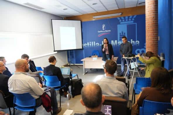 El Gobierno regional se une a jornadas para analizar el estado del sector de la construcción y explorar un modelo innovador y sostenible.