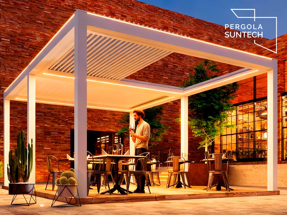 Pérgolas Sun Tech: Innovación Sostenible para el Máximo Confort