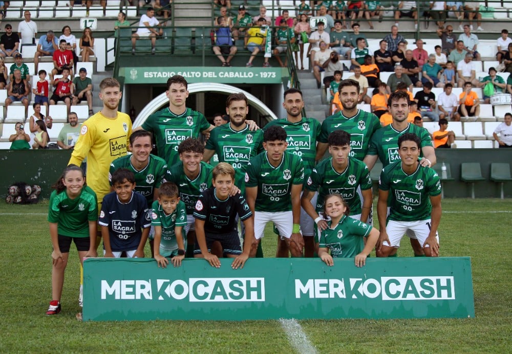 Cerveza LA SAGRA celebra el regreso del C.D. Toledo a la Copa del Rey con su campaña “La Copa de la Conquista”