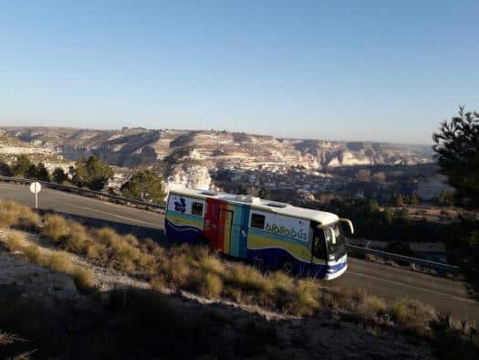 El Gobierno regional convoca la licitación para la compra de un nuevo bibliobús en la provincia de Albacete, con un presupuesto de 400.000 euros.