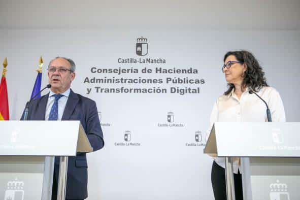 El Gobierno regional y UGT subrayan la importancia de reforzar los servicios públicos fundamentales en los presupuestos de 2026.