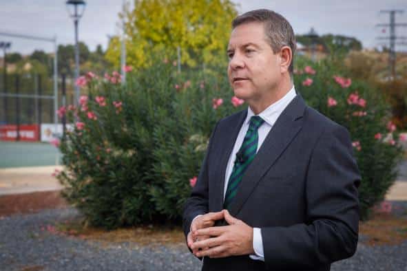 García-Page promueve la cooperación entre el Gobierno regional y el ámbito educativo para combatir el acoso escolar.