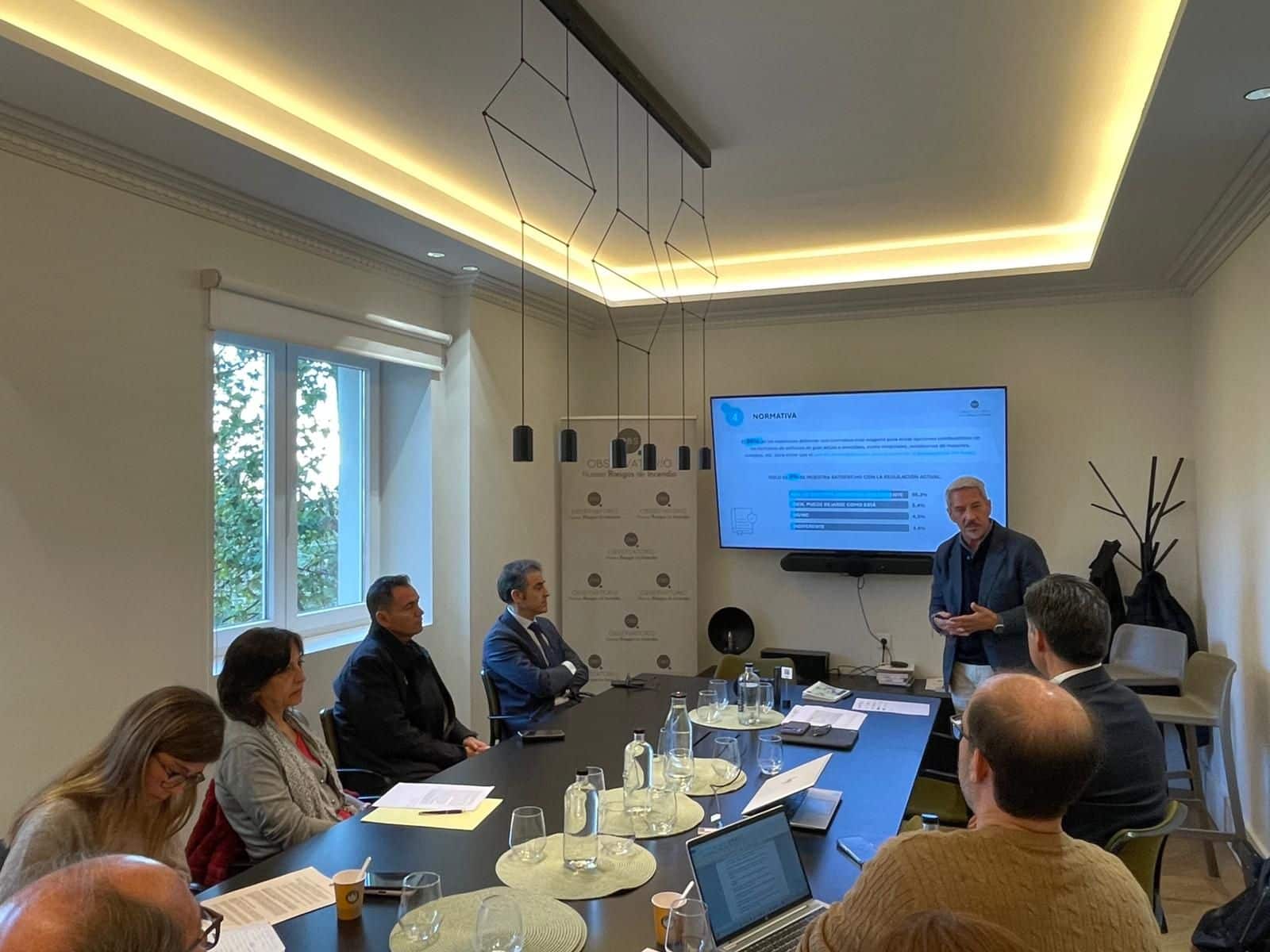 Preocupación en España: 91% Temen Materiales de Construcción Riesgosos ante Incendios