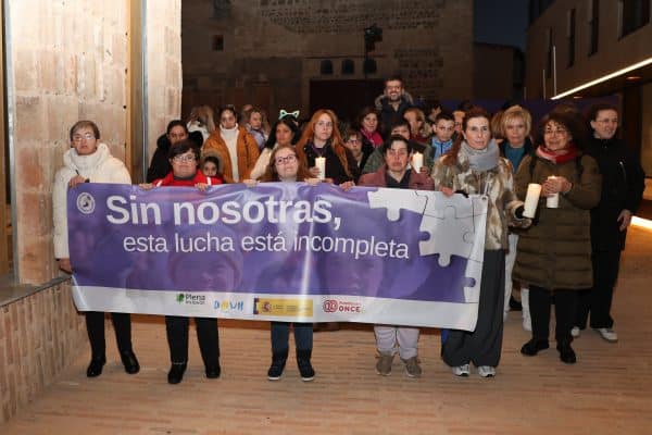 Toledo reitera su compromiso en la lucha contra la violencia de género en el 25N y hace un llamado a la unidad.