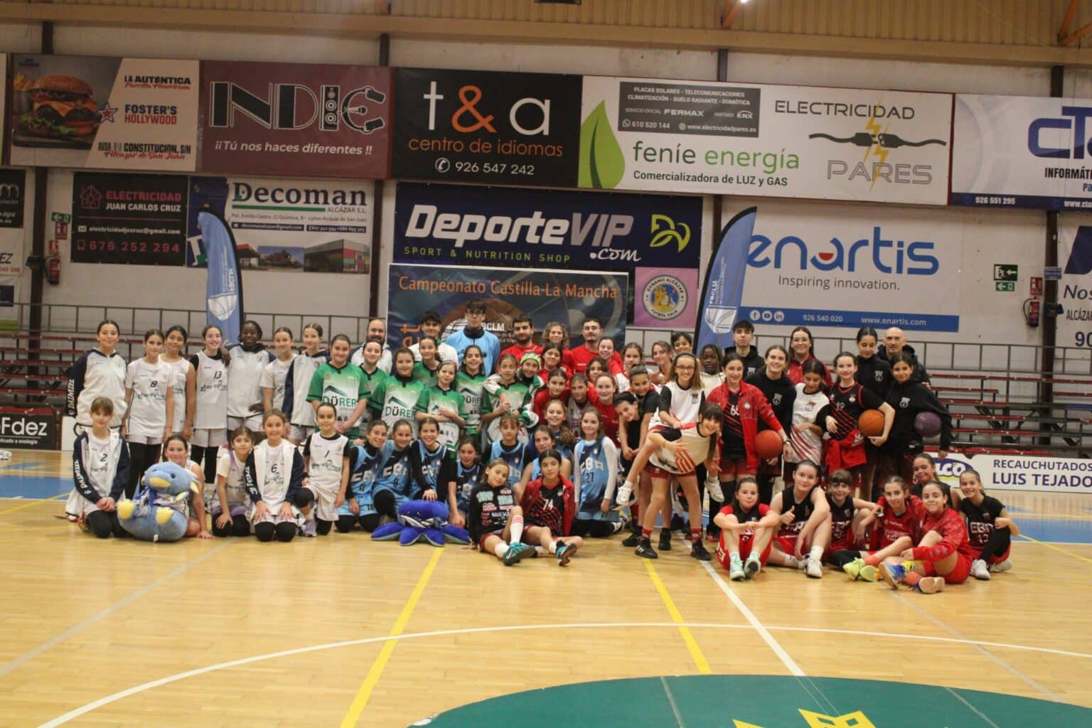 Campeones del Open Mini 2025: Zona 5 Toledo (Masculino) y Grupo 76-Alkasar (Femenino) brillan en el Colegió Mayol
