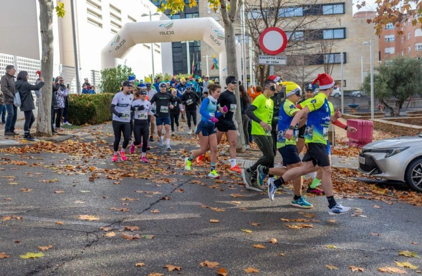 Cientos de atletas se ponen en la piel de las personas ciegas en la ‘Carrera de la Ilusión’ de Toledo 