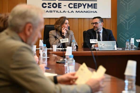 Colaboración entre el Gobierno de Castilla-La Mancha y FERECO para potenciar la incorporación de mano de obra en el sector de la construcción