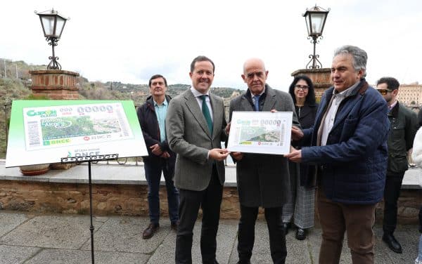 El almez de la Ermita del Valle, emblema del patrimonio natural de la ciudad, será el protagonista del cupón de la ONCE del 23 de diciembre.