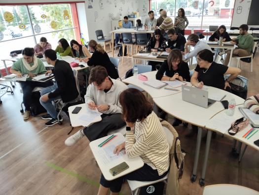 Capacitación Docente para Optimizar la Competencia Matemática en Instituciones Educativas