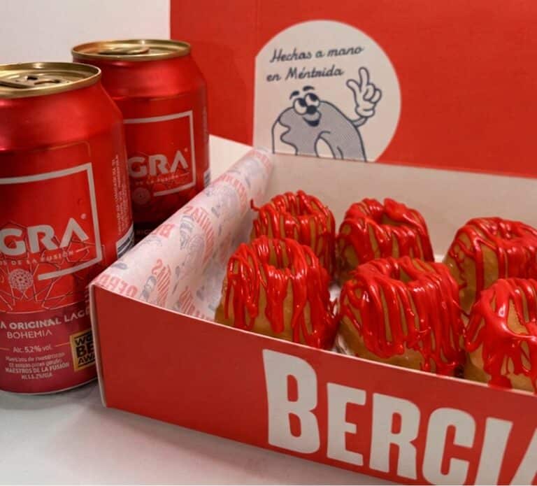 Cerveza LA SAGRA y las rosquillas de Bercianitas se unen para crear el dulce más original de estas navidades