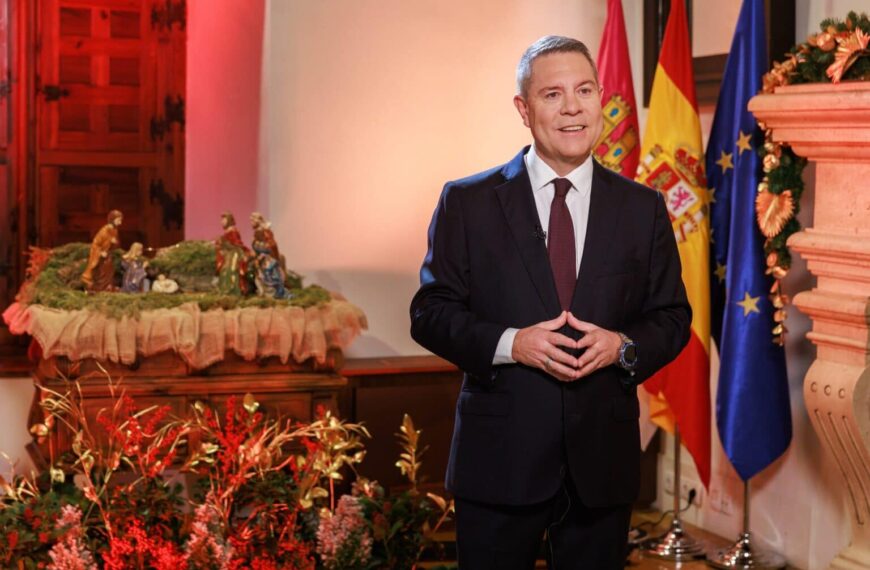 García-Page advierte sobre la necesidad de evitar la crispación en las mesas y aboga por un 2026 de crecimiento “para poder disfrutarlo juntos”.