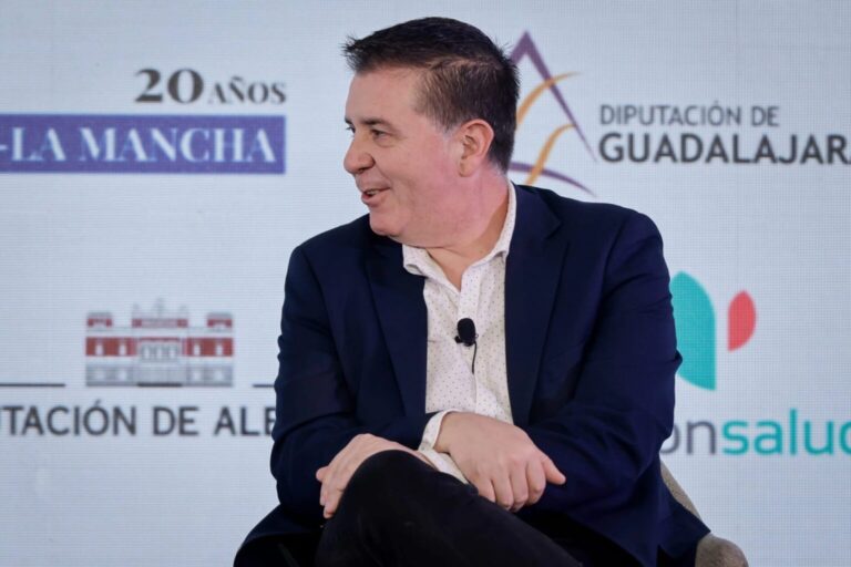 Santi Cabañero Propone Eliminar el ‘Paternalismo’ Institucional y Demandar Legislación Específica para Municipios Pequeños