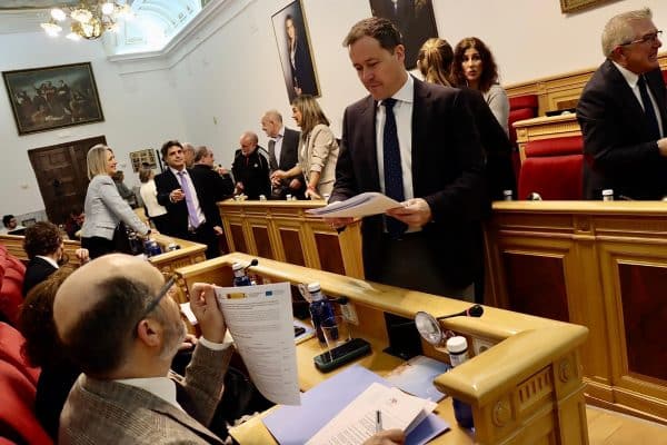 Toledo pide apoyo al Ministerio de Educación, Formación Profesional y Deportes para edificar un pabellón deportivo polivalente.