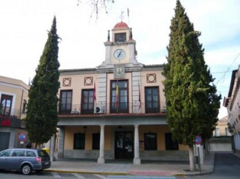 CCOO denuncia al alcalde de Torrijos por restringir la libertad sindical y ejercer presiones inapropiadas.