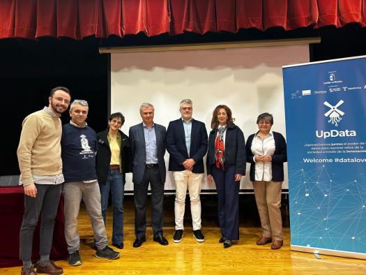 Fase conclusiva del concurso educativo ‘UpData Datathon’: seis equipos compiten en dos categorías.