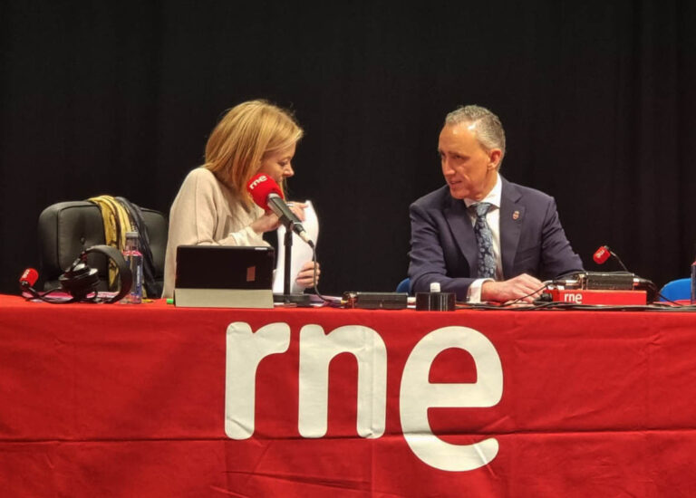 Miguel Ángel Ruiz Resalta en RNE el Resurgimiento de Puertollano como Futuro Líder de Castilla-La Mancha