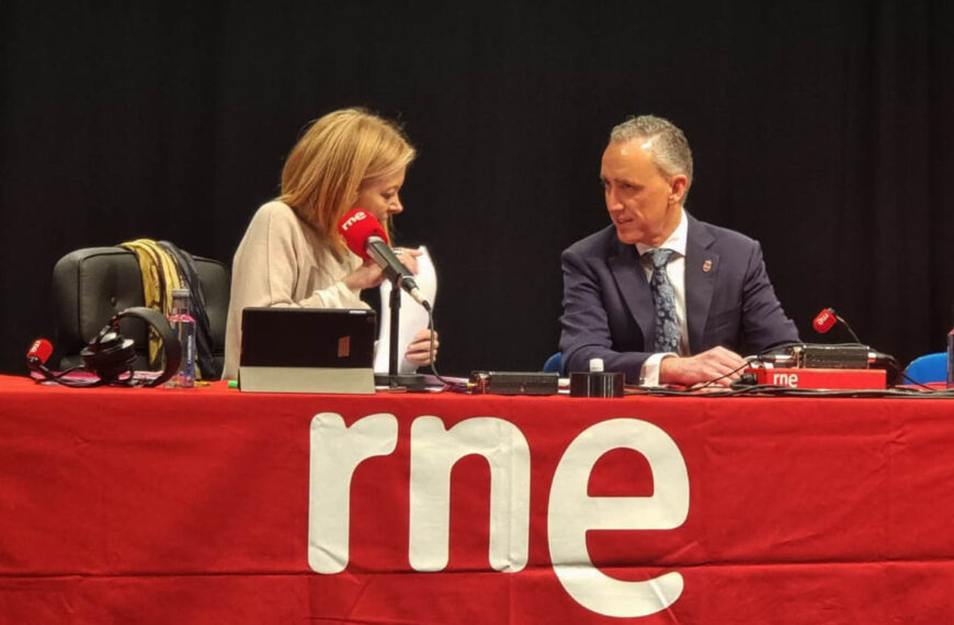 Miguel Ángel Ruiz Resalta en RNE el Resurgimiento de Puertollano como Futuro Líder de Castilla-La Mancha