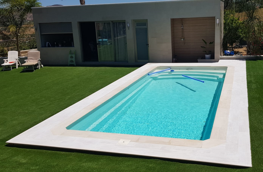 Poliéster Casariche: Revolución en Soluciones Hidráulicas con Piscinas Ultra Resistentes