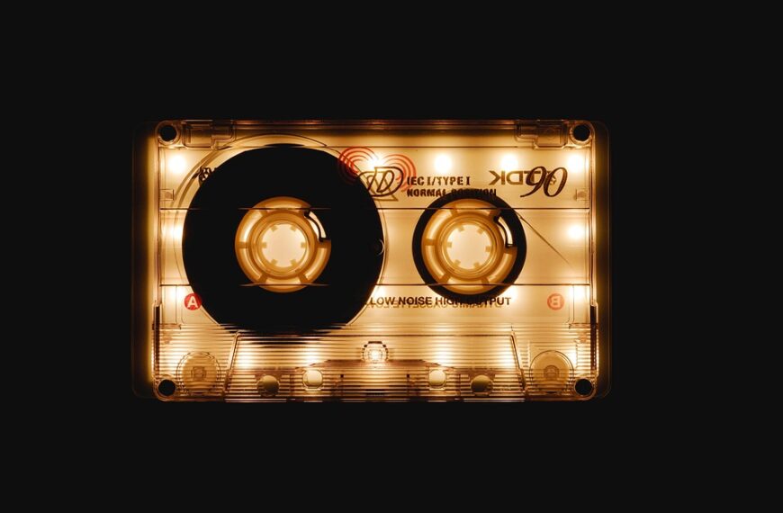 Radio Escolar Autonómica: ¡Conectando a través de la Educación!