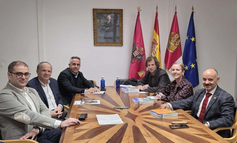 Toledo impulsa una mesa técnica con ingenieros de Caminos para reforzar la resiliencia de sus infraestructuras ante lluvias e inundaciones