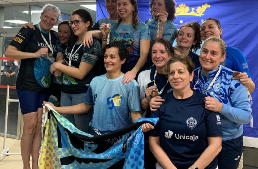Éxito Acuático en Puertollano: Nadadores Máster Logran 26 Medallas en el Campeonato Regional de Invierno
