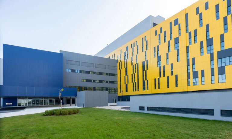UGT Advierte sobre la Sobrecarga y Saturación en el Hospital de Toledo por Falta de Coordinación