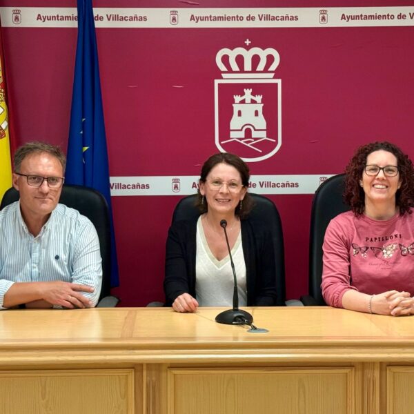 Villacañas refuerza sus lazos educativos europeos con la visita de una docente francesa