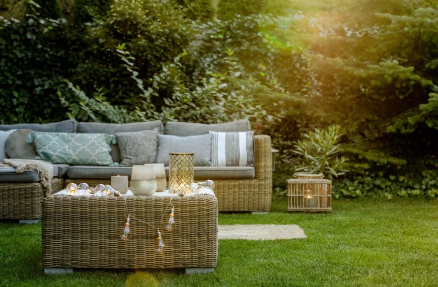 Guía Esencial para Mejorar la Comodidad de tu Jardín: Los Mejores Sofás de Exterior