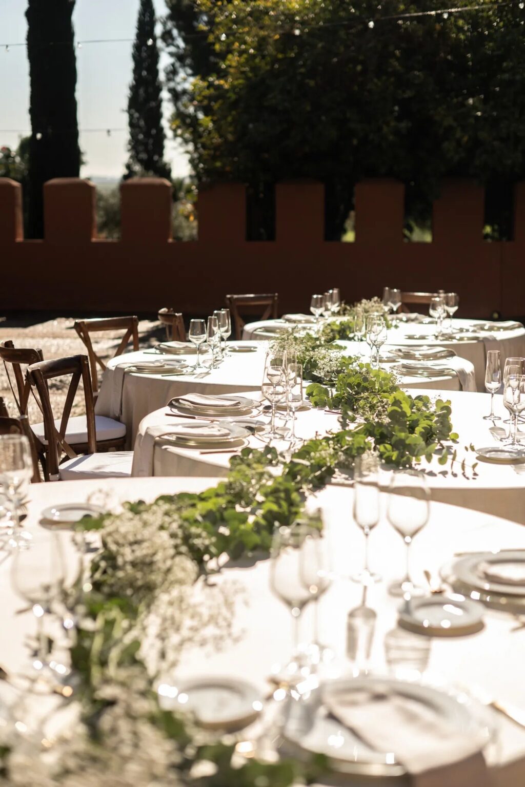 Optimización Logística en el Alquiler de Mobiliario para Eventos de Lujo en Locaciones Exclusivas