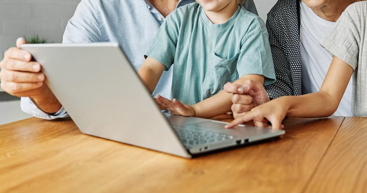 EducamosCLM estrena curso con un nuevo ‘Escritorio’, correo institucional para el alumnado y más herramientas para las familias