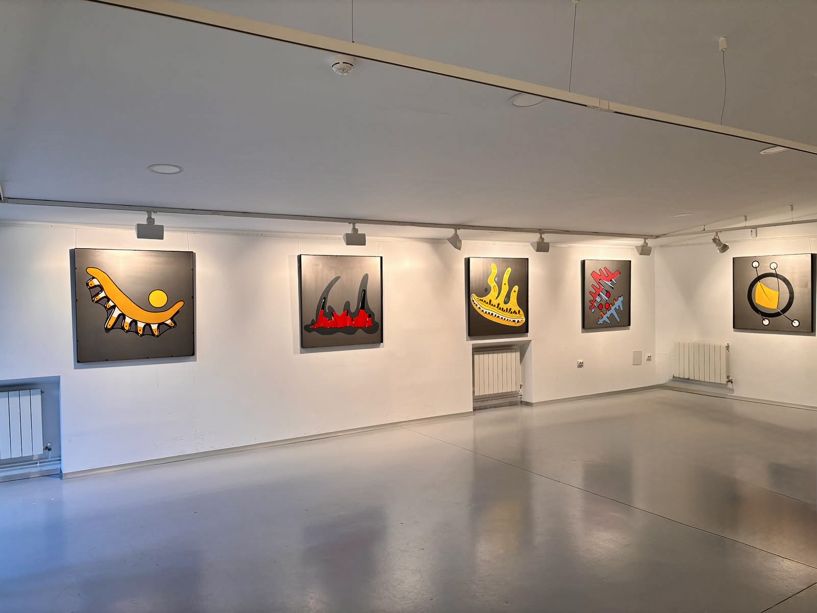 El artista villacañero Manuel García Mochales lleva su obra a Serrada con la exposición ‘Cicatrices’